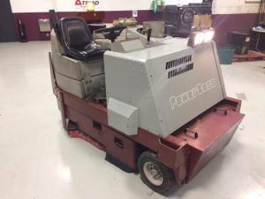 Minuteman PowerBoss TSS/90 9082 Rider Sweeper/Scrubber main image