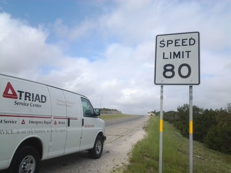 Service Van by 80mph speed limit sign