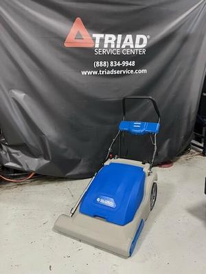 Global Industrial™ Wide Area 30in Carpet Vacuum Cleaner 641830 main image